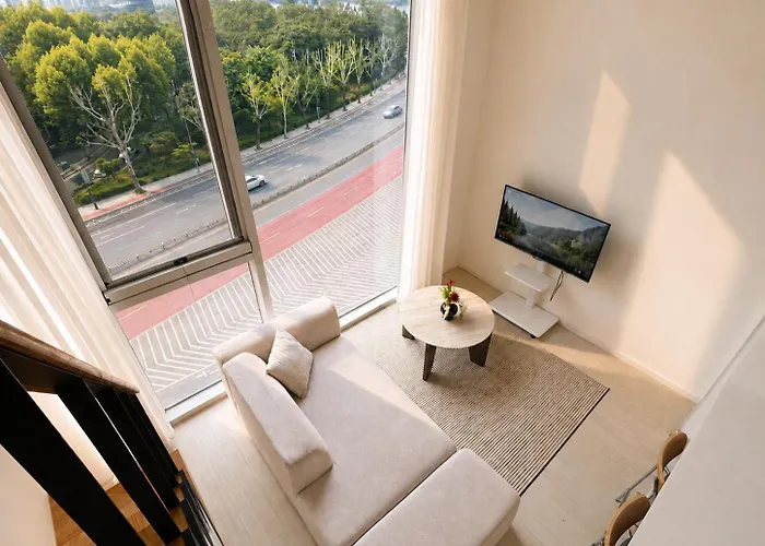 Appartement Square 7 *